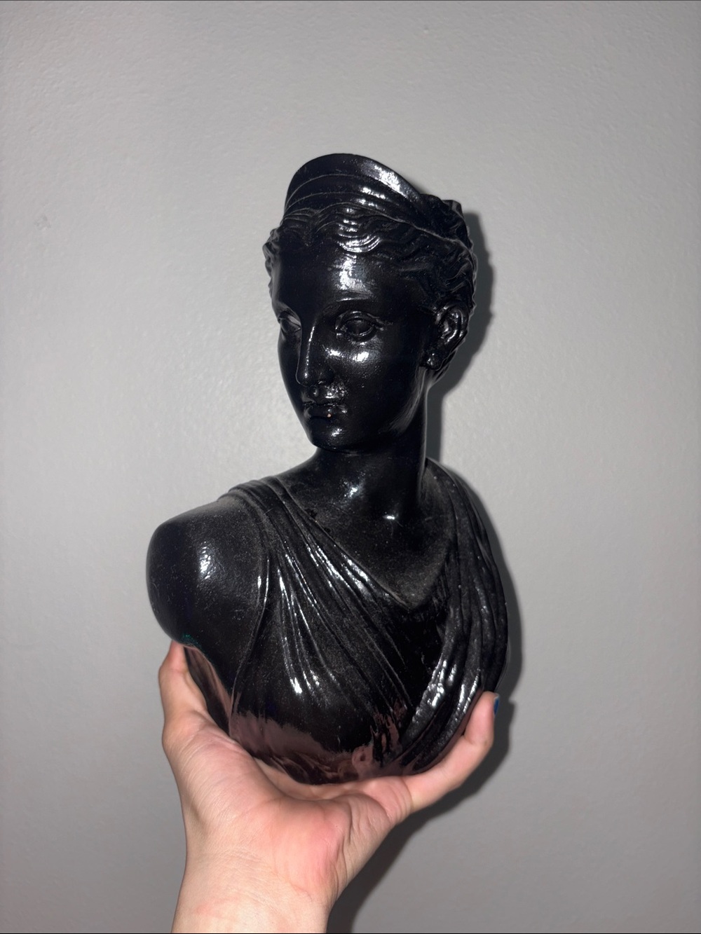 Classical Bust Black Vase